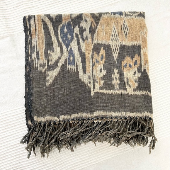 Sumba Ikat Textile Scarf or Wall Hanging - Picture 10 of 11